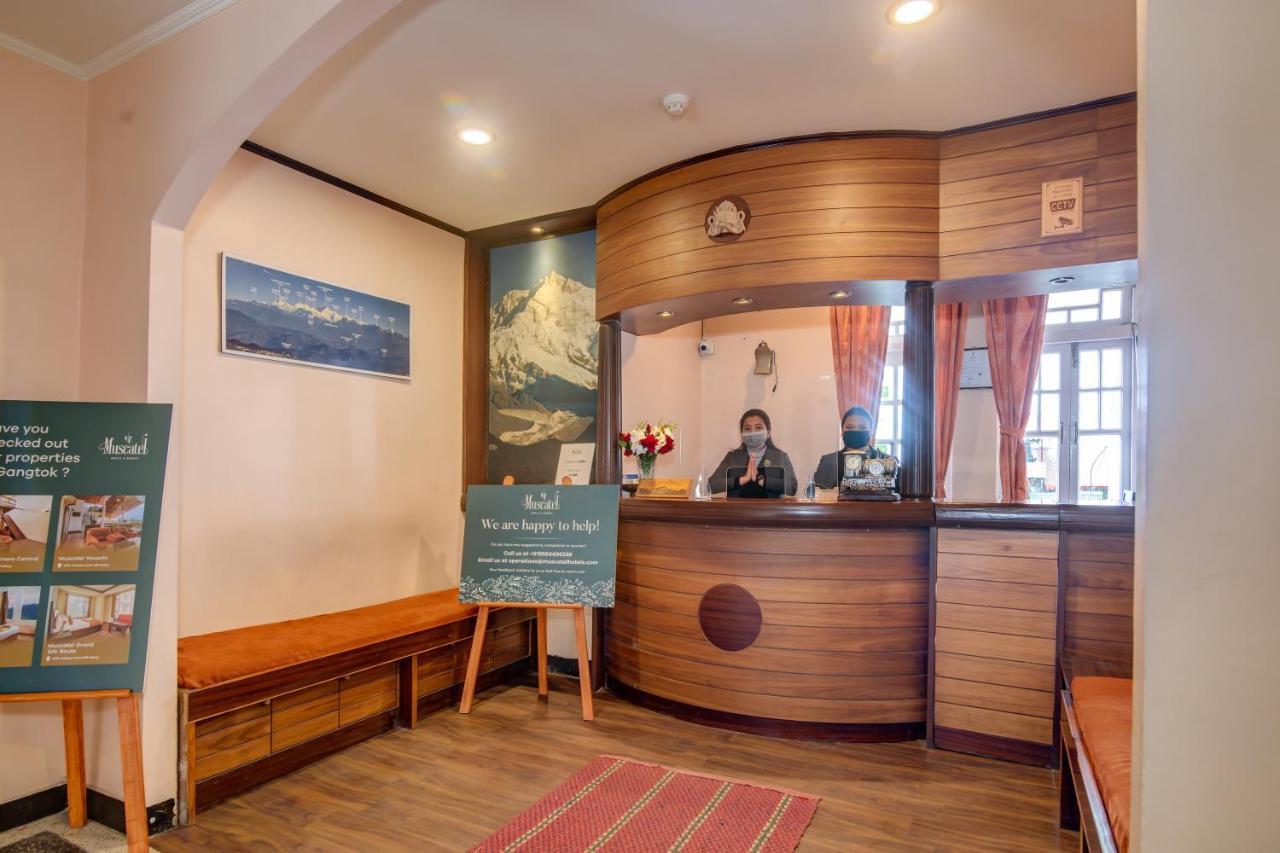 Muscatel Spring Burn - 100 Mts From Mall Road Дарджилинг Екстериор снимка