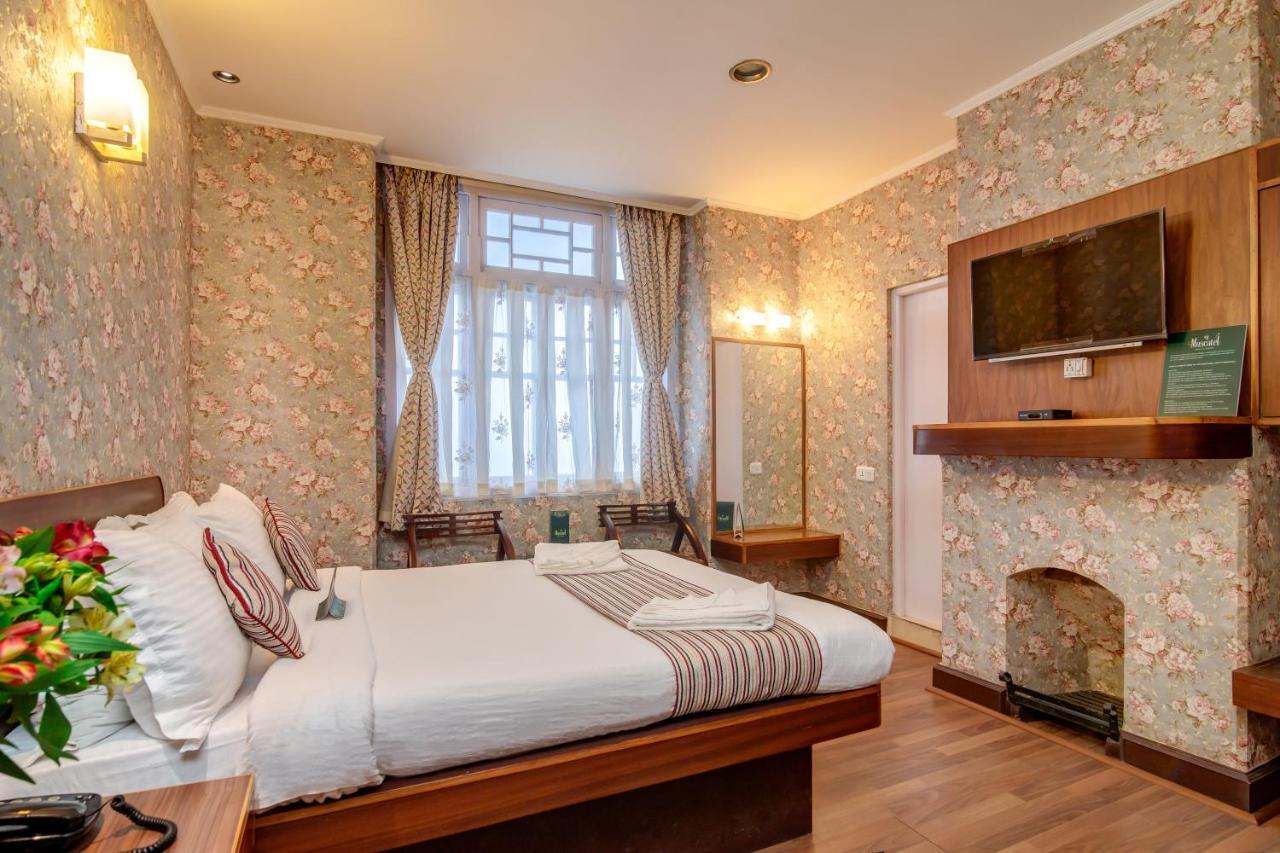 Muscatel Spring Burn - 100 Mts From Mall Road Дарджилинг Екстериор снимка
